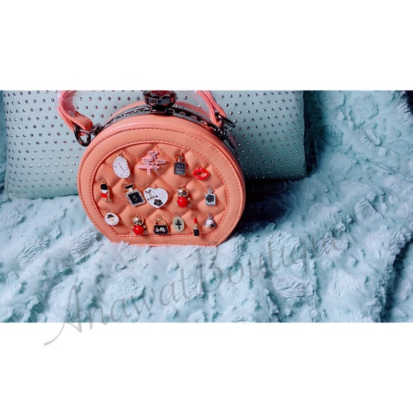 Quinn Quilted Diamond Charm Crossbody - Picture 10 of 10